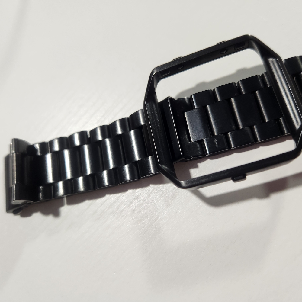 Black Metal Smartwatch Band